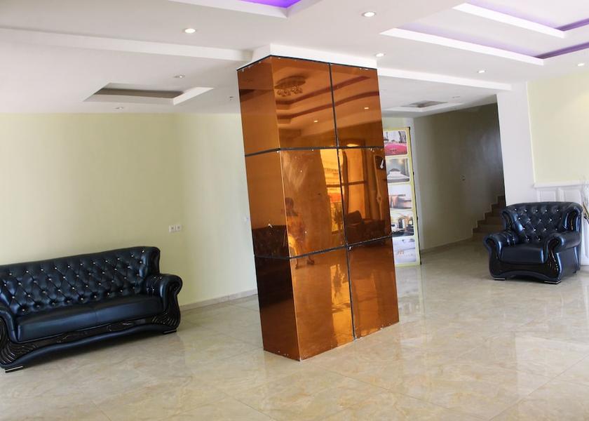  Douala Lobby