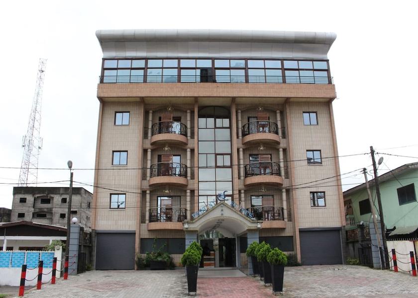  Douala Facade
