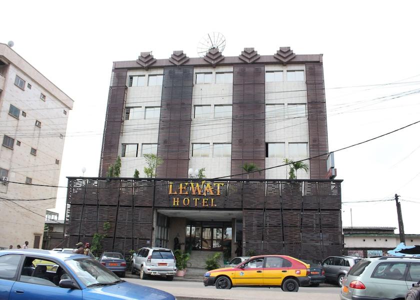 Littoral Douala Front of property