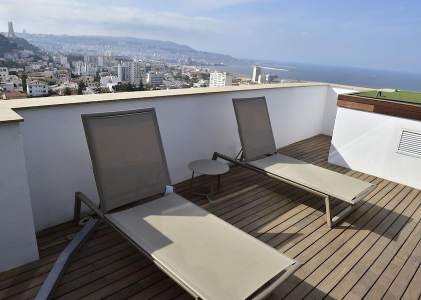  Algiers Terrace/patio