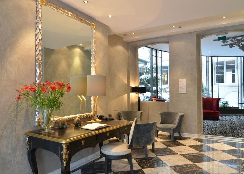  Luxembourg City Lobby