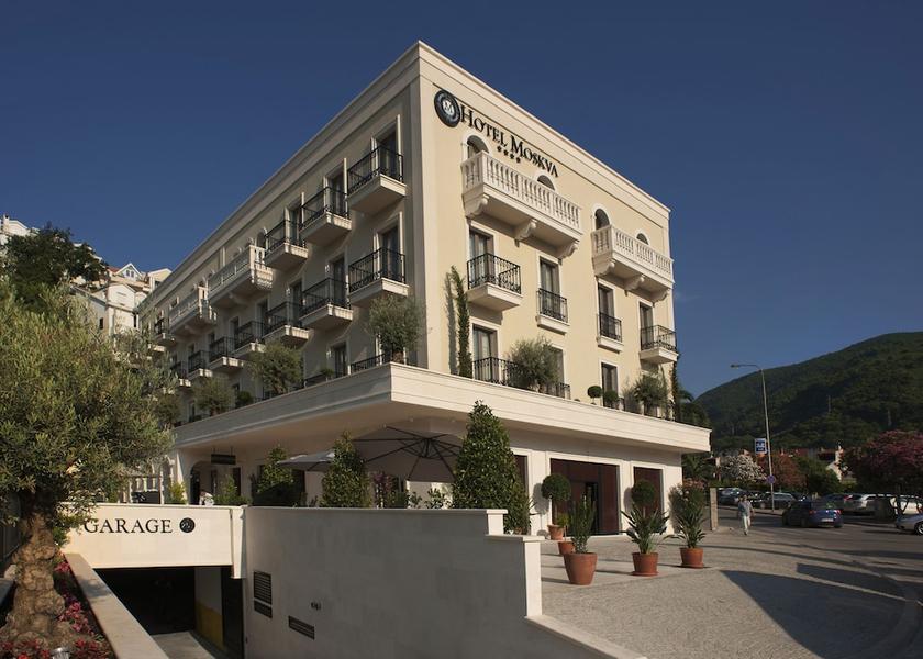  Budva Porch