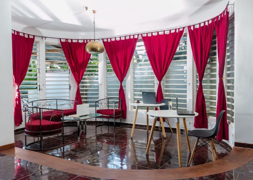  Nosy Be Interior Entrance