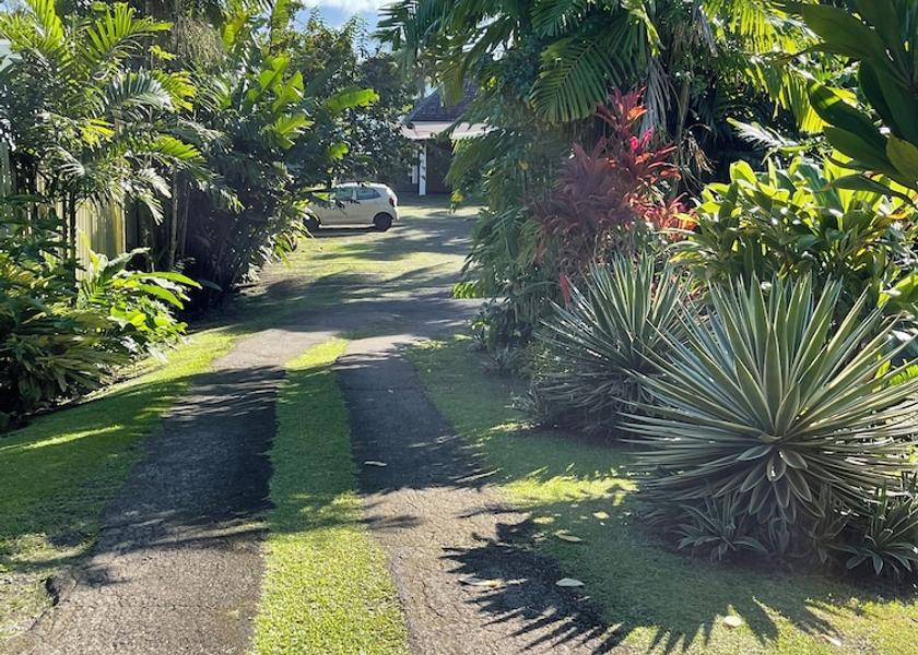  Afaahiti Exterior Detail