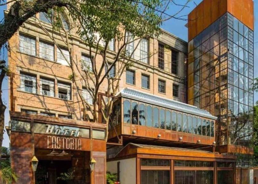  Asuncion Exterior Detail