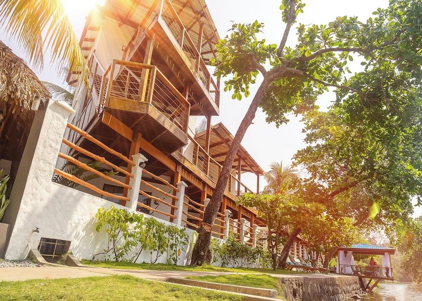 San Salvador (department) La Libertad Property Grounds