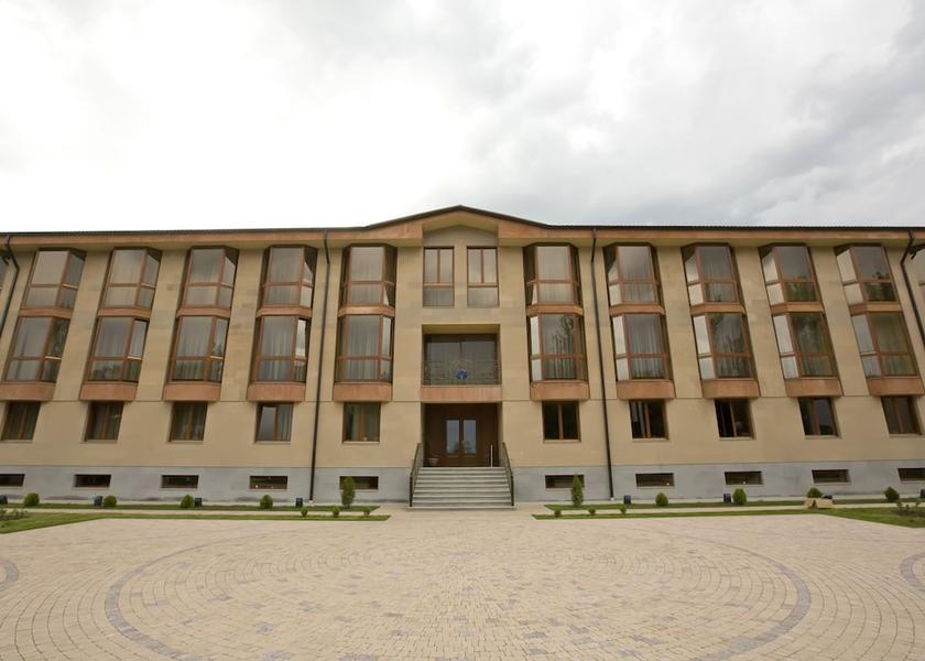  Tsaghkadzor Facade