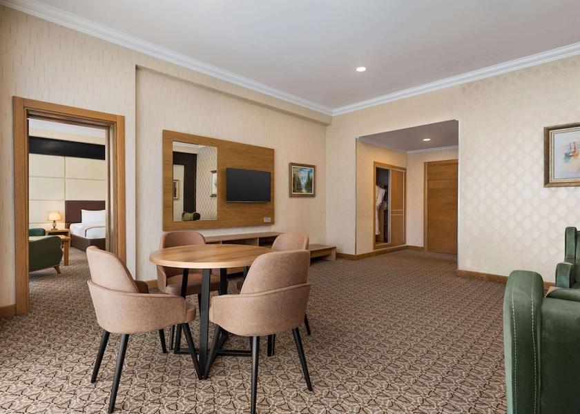  Baku Room