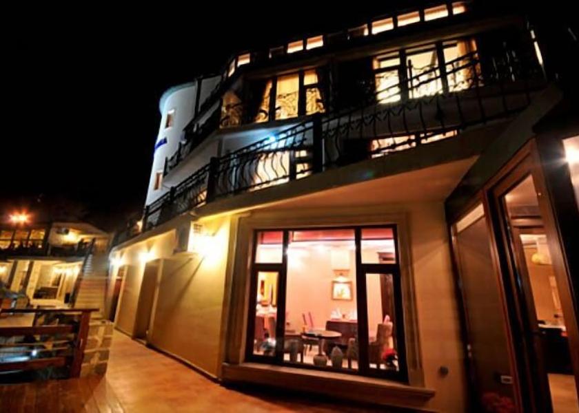  Baku Front of property - evening/night