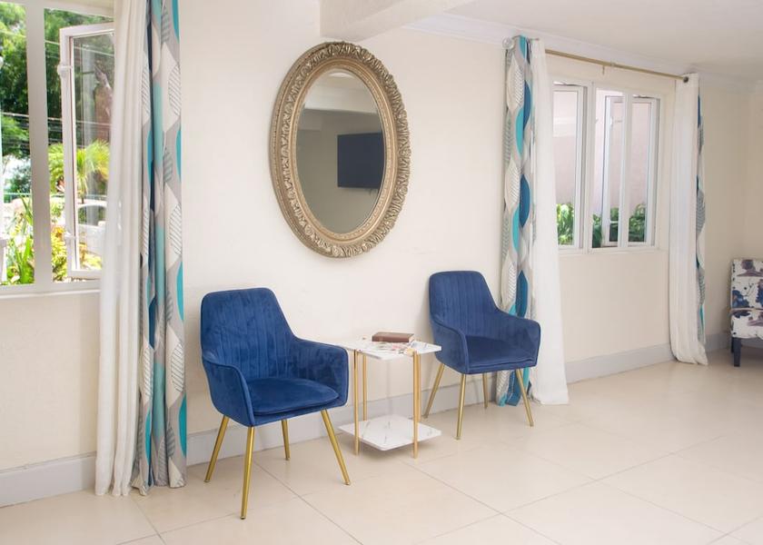  Maxwell Lobby