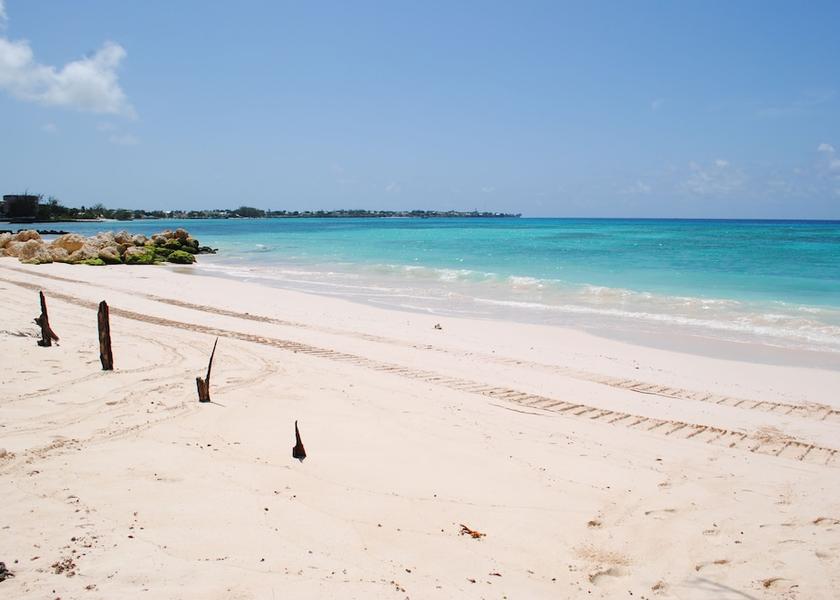  Maxwell Beach
