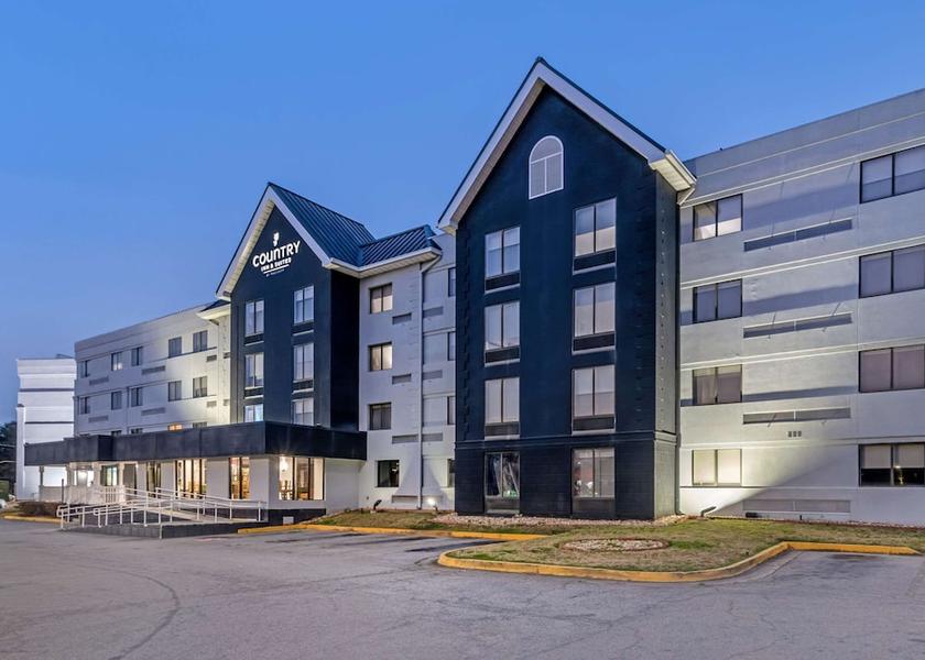 Georgia College Park Exterior Detail