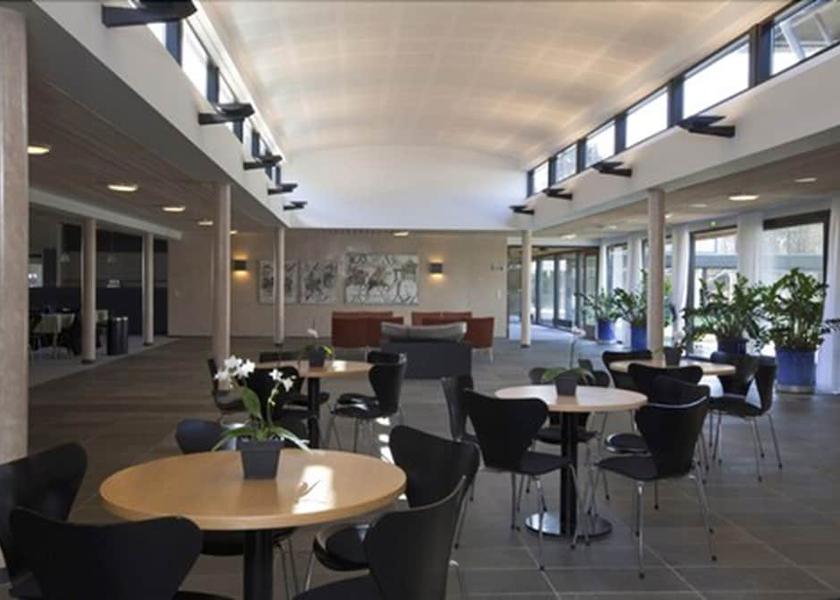 Midtjylland Grenaa Bar (on property)