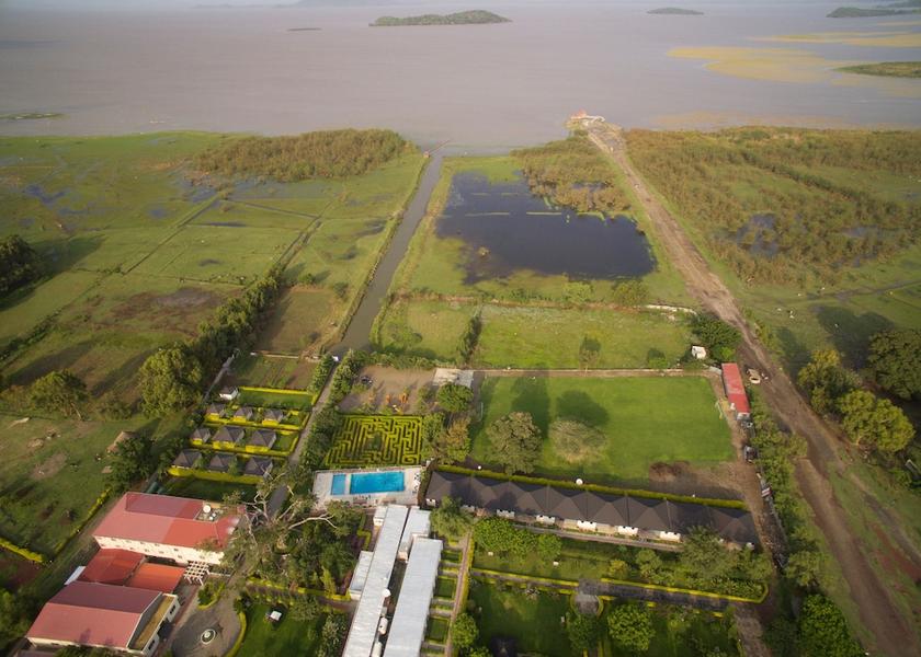  Ziway Exterior Detail