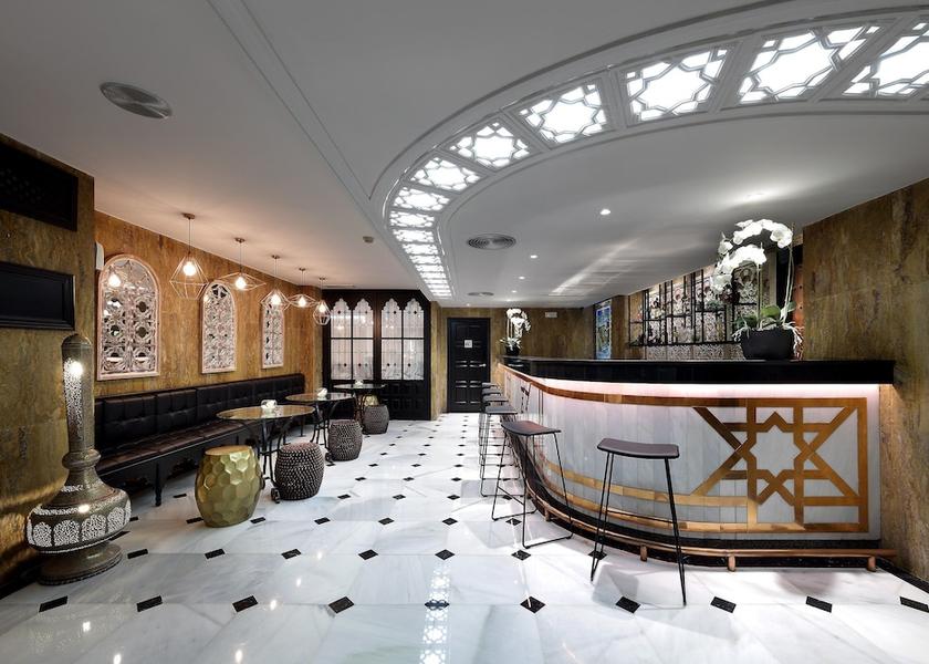 Andalusia Córdoba Bar (on property)