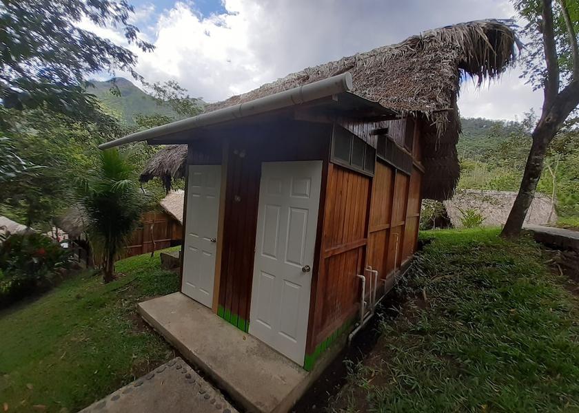 Alta Verapaz San Agustin Lanquin Bathroom