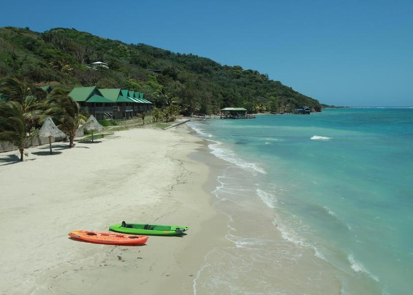 Bay Islands Guanaja Beach