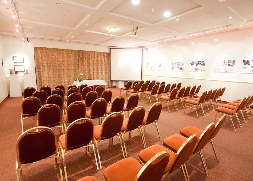 Győr-Moson-Sopron Sopron Meeting facility