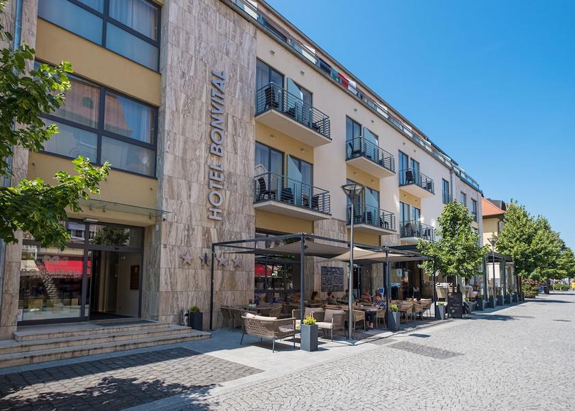  Heviz Exterior Detail