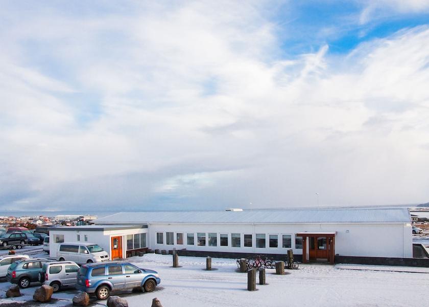 Southern Peninsula Reykjanesbær Parking