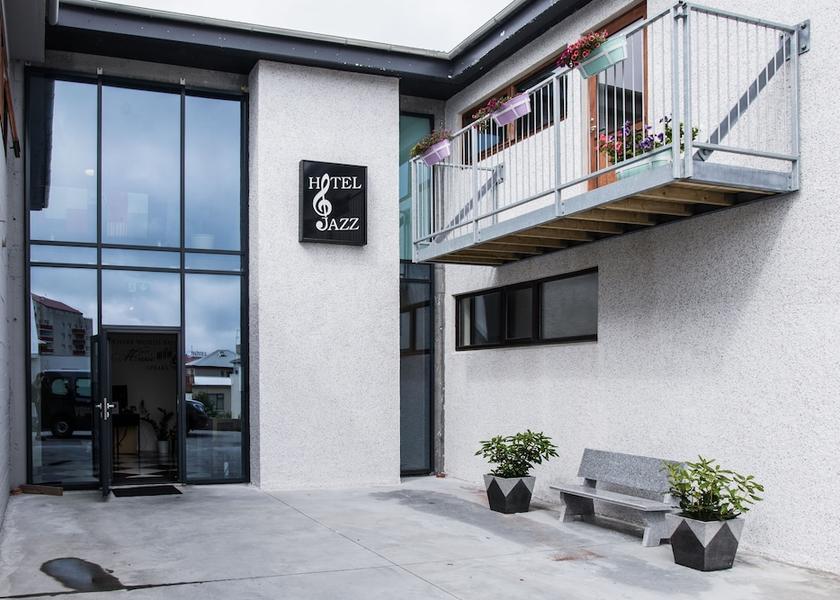 Southern Peninsula Reykjanesbær Property entrance