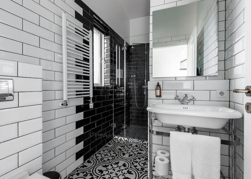 Southern Peninsula Reykjavik Bathroom