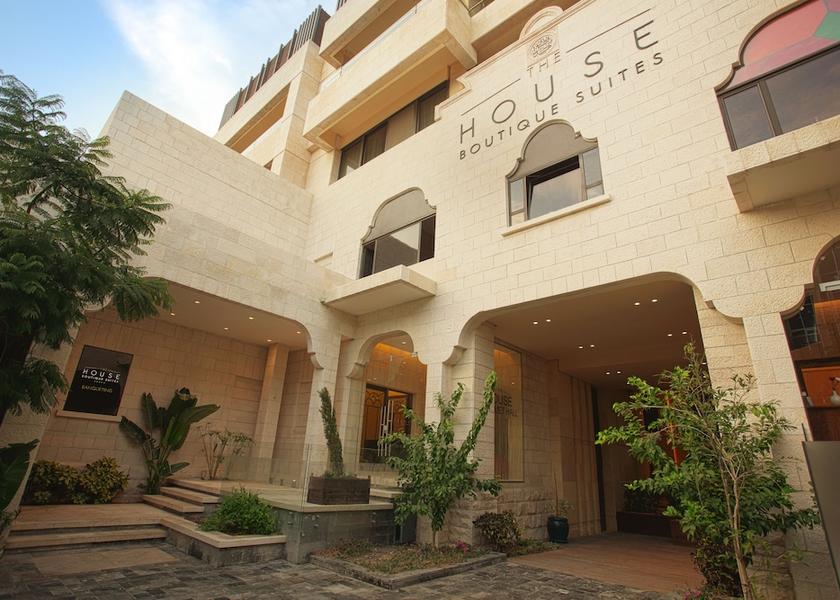  Amman Exterior Detail