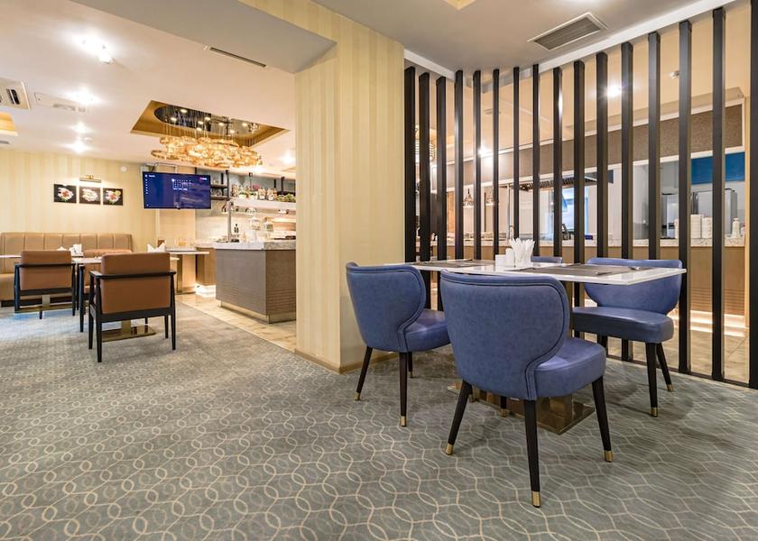  Astana Breakfast area