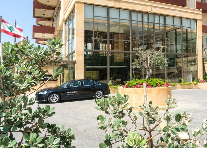 Keserwan-Jbeil Governorate Kfar Yassine Exterior detail