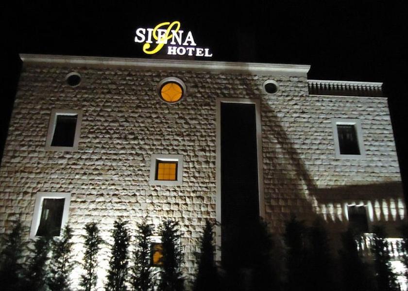 Keserwan-Jbeil Governorate Ghazir Front of property - evening/night