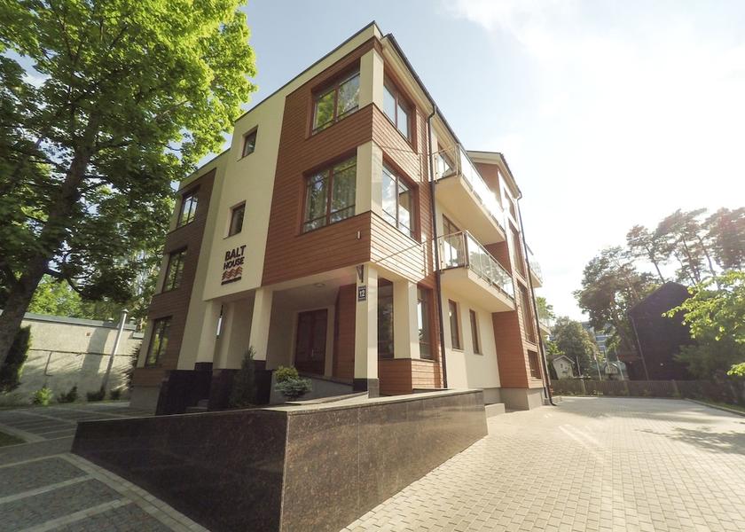  Jurmala Exterior Detail