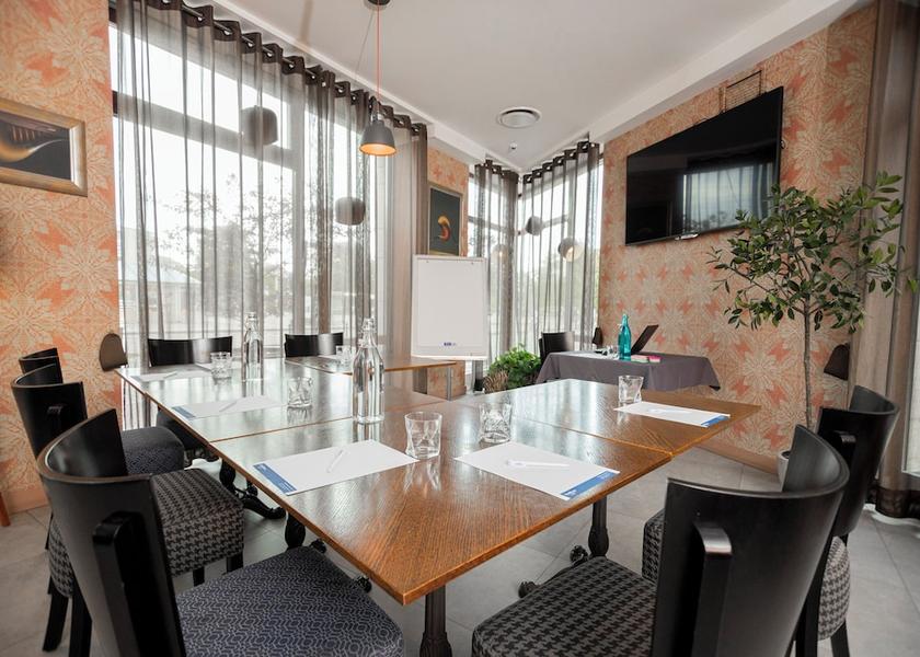  Riga Meeting Room