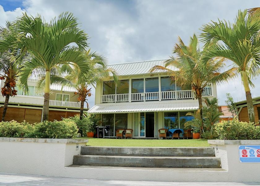  Pointe Aux Piments Front of property