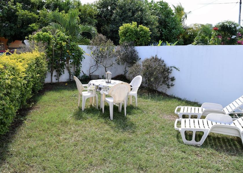  Pointe Aux Piments Garden