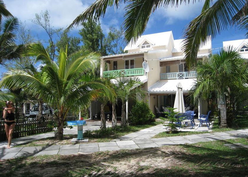  Belle Mare Property Grounds