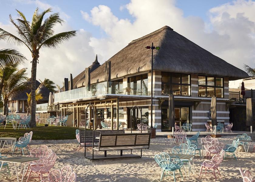 MU Belle Mare Exterior Detail