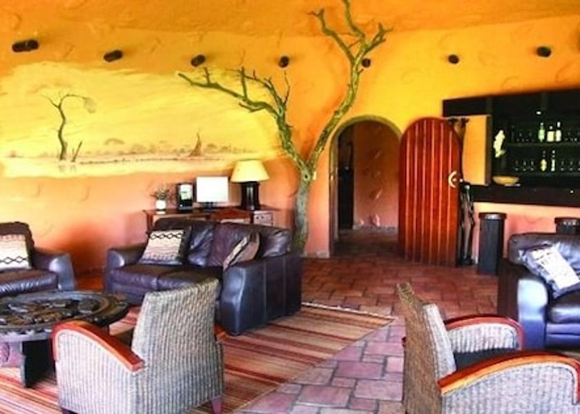  Omaruru Interior Entrance