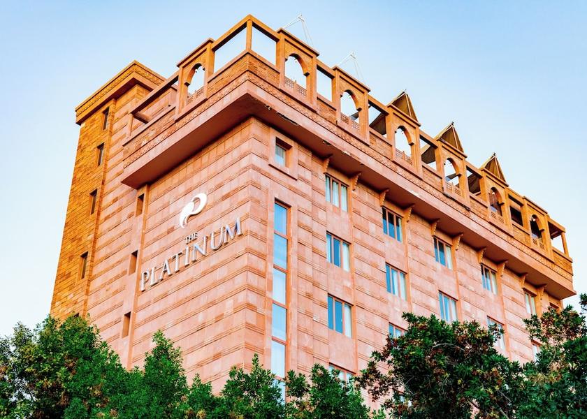  Muscat Exterior Detail