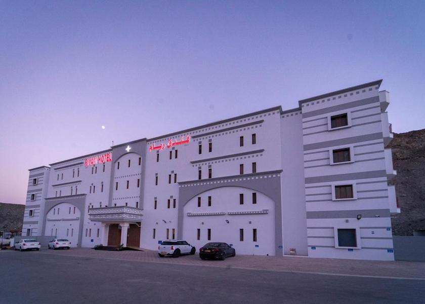  Muscat Exterior Detail