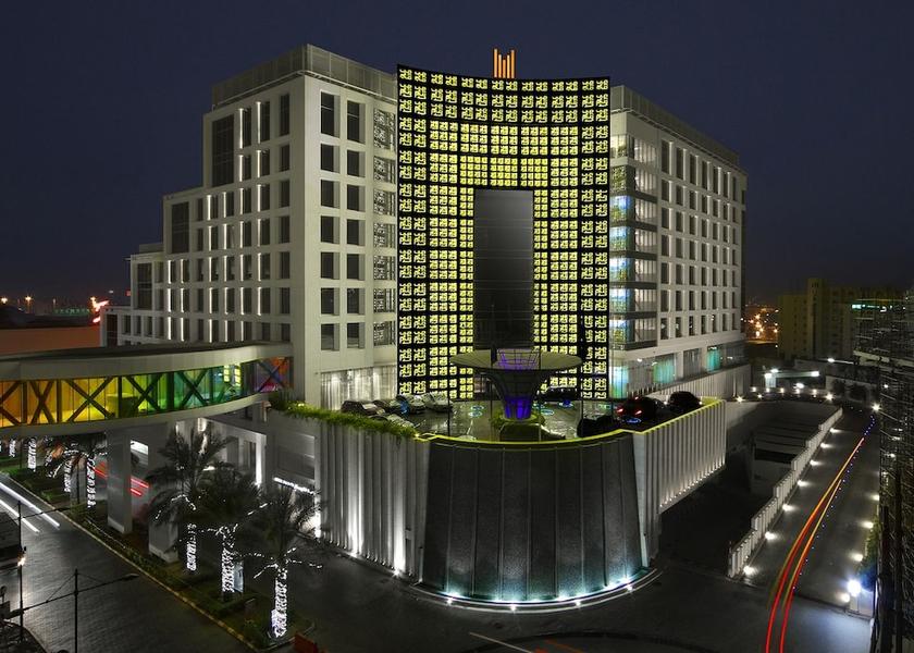  Muscat Exterior Detail