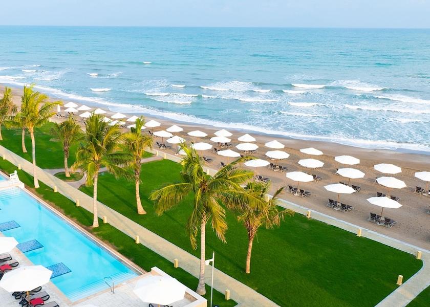  Muscat Beach