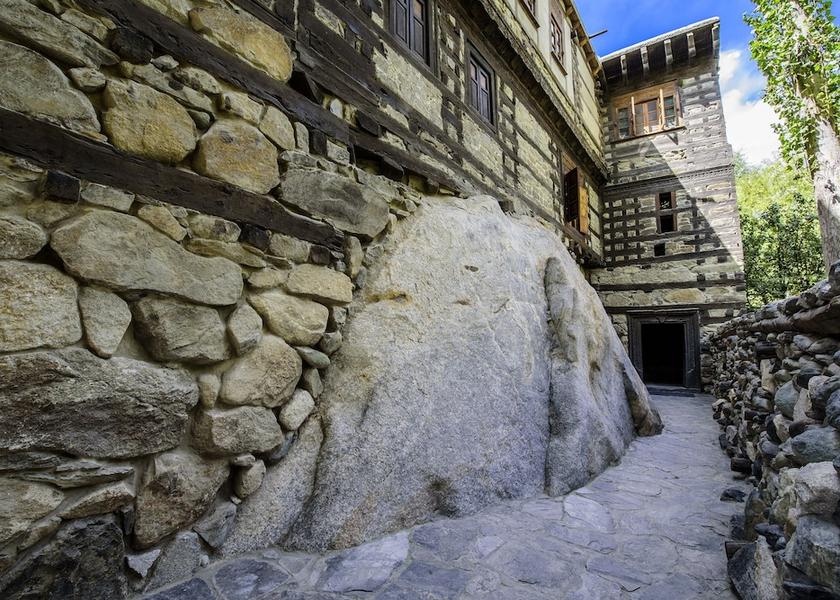  Shigar Exterior Detail