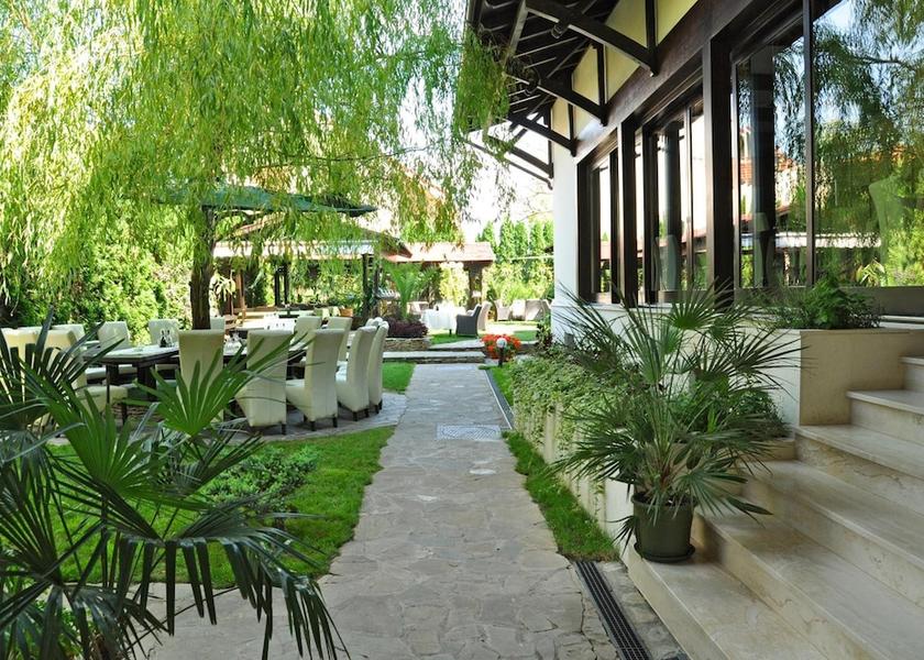  Satu Mare Property Grounds