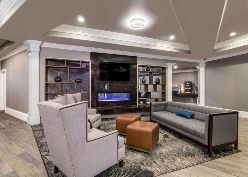 New York Plattsburgh lobby