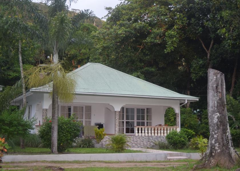  La Digue Exterior