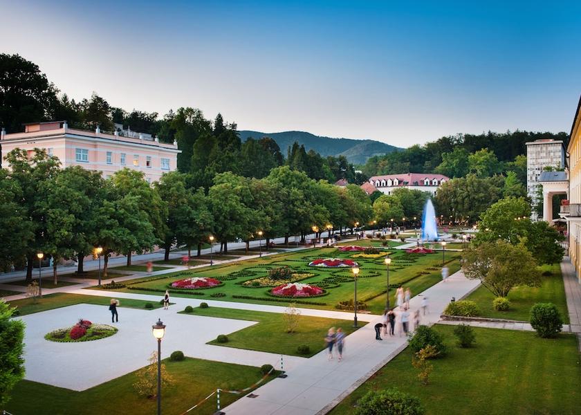  Rogaska Slatina Garden