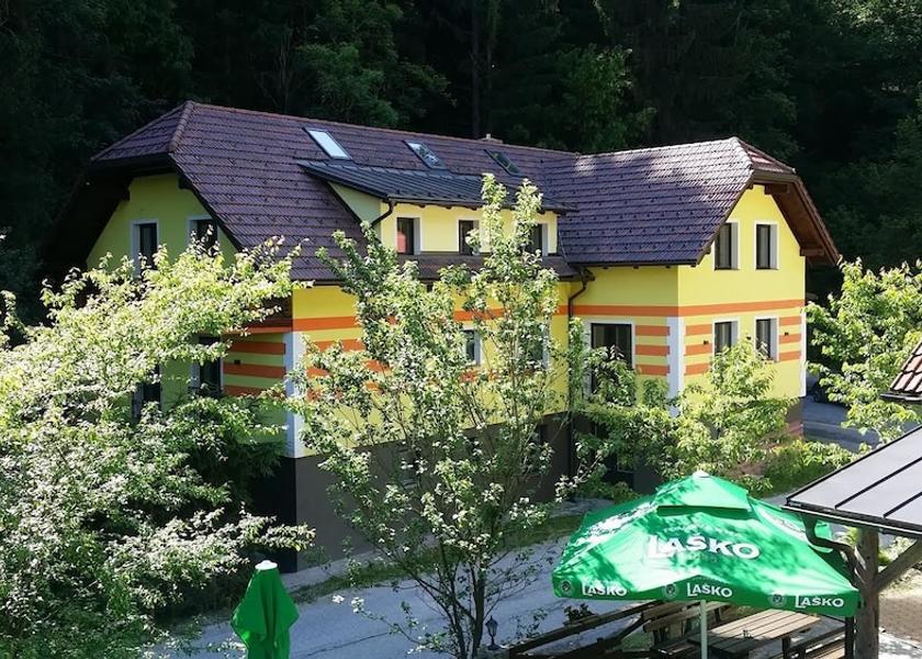  Prevalje Facade