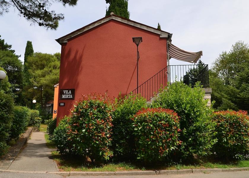  Piran Property entrance