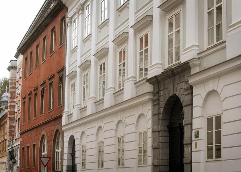  Ljubljana Exterior