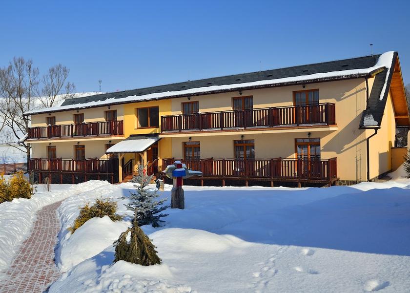  Malatiny Exterior Detail